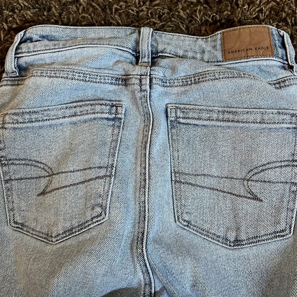 American Eagle jeans, excellent condition. No stains or damage. Size 0. - Picture 5 of 5